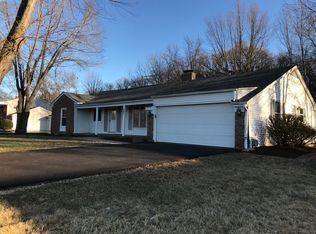 947 Willow Ln, Dundee, IL 60118