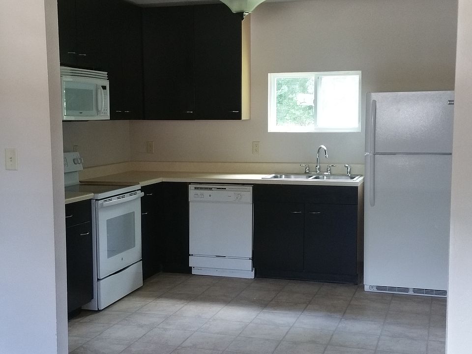 2nd image of 1212 N Orchard Knob Ave