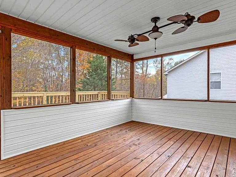 7160 Neville Dr — Photo 24