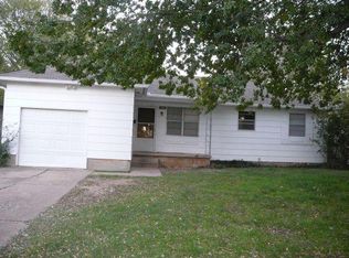 46 Shirley Ln, Edmond, OK 73003