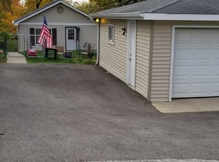 35288 N Ravine Ln, Ingleside, IL 60041