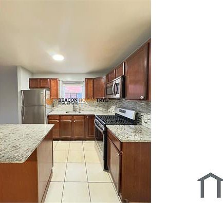 2nd image of 1107 Beach Ave #3