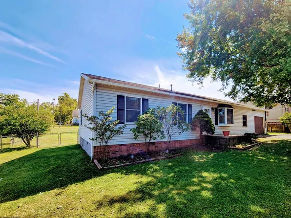 150 Bertha Hill Rd, Maidsville, WV 26541