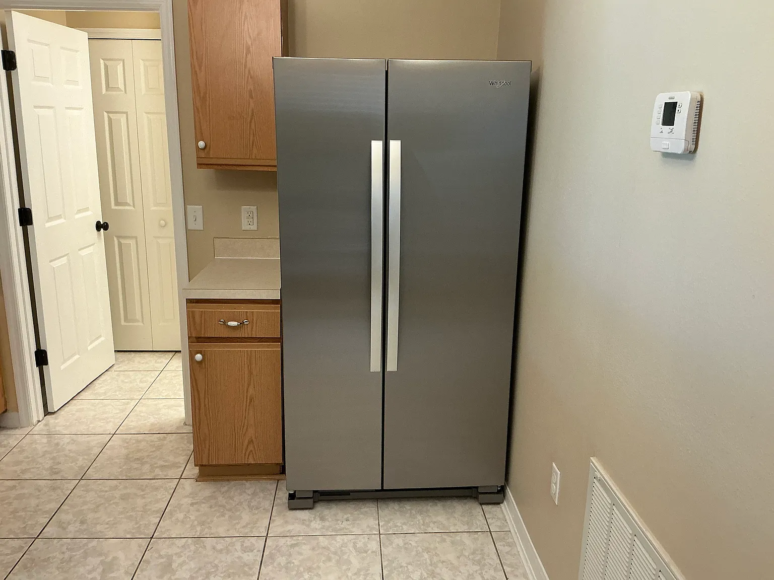 3 bed, 2.0 bath, 1268 sqft, $2,235 — Photo 3