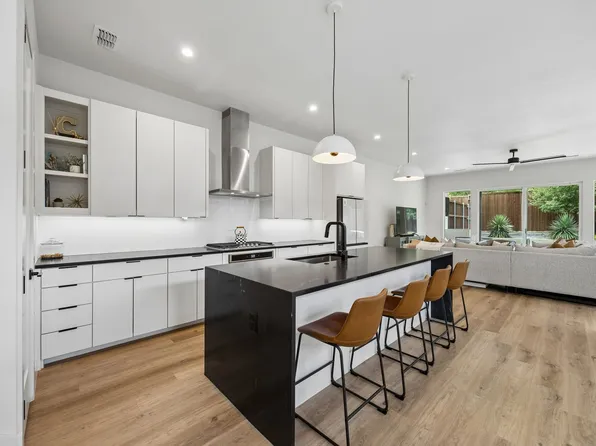 818 Muncie Ave, Dallas, TX 75212