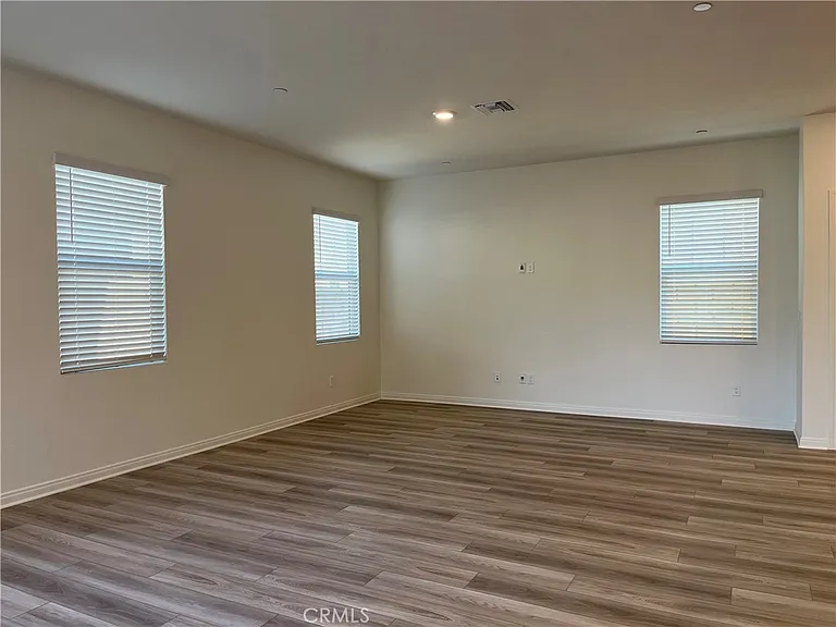 4307 S Malibu Ave — Photo 11