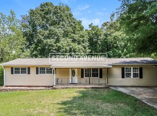 2053 Chestnut Log Dr, Lithia Springs, GA 30122