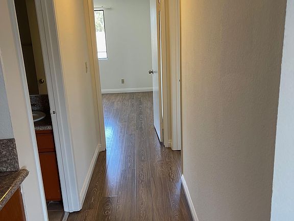 5th image of 601 Dewey Ave APT O