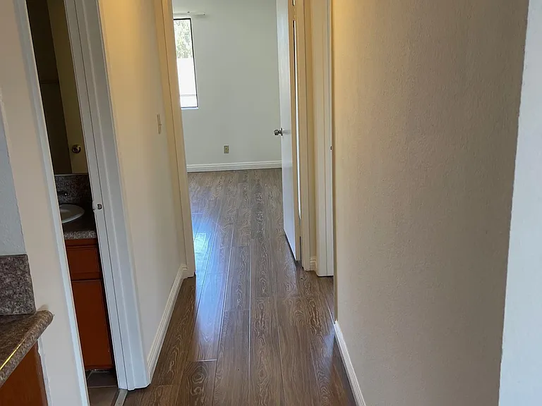 601 Dewey Ave #N — Photo 5