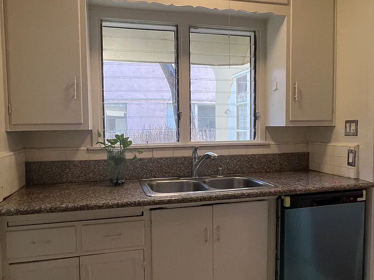 1171 Huntington Dr #D — Photo 15