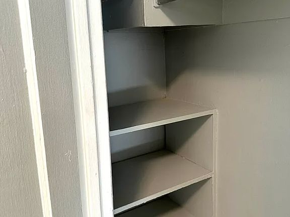 5th image of 171 E 90th St APT 3B