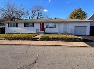 31 Doane St, Cranston, RI 02910