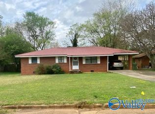 2103 La Salle Rd NW, Huntsville, AL 35810