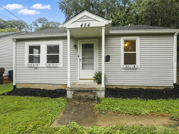 454 Valley View Dr, South Lebanon, OH 45065