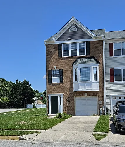 2001 Pinecroft Ct Photo 1