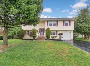47 Cumberland Rd, Piscataway, NJ 08854