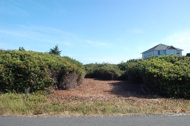 1st image of 801 Lipari Pl