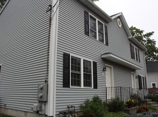 12 Glen Rd, Cranston, RI 02920