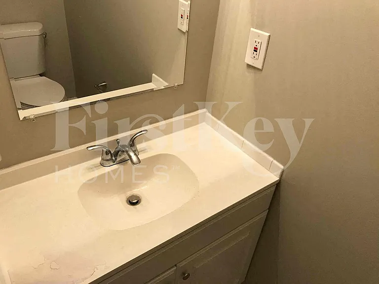 1023 Park Gate Pl — Photo 11