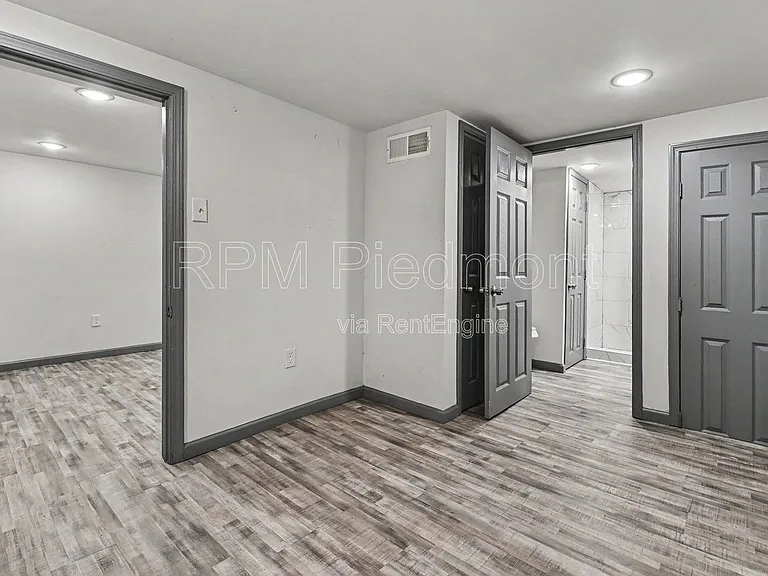 3181 Church St #C — Photo 14