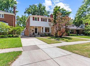 13343 Victoria Ave, Huntington Woods, MI 48070