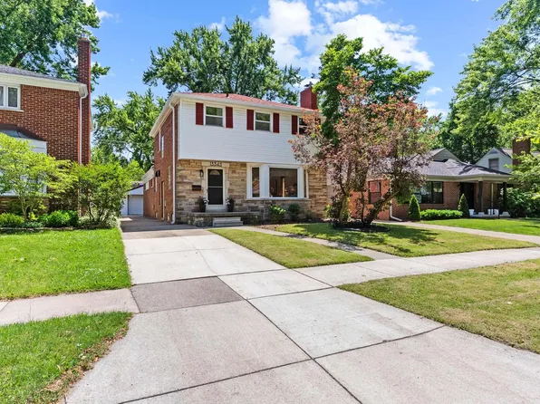 13343 Victoria Ave, Huntington Woods, MI 48070