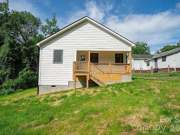 5th image of 1120 Rosehill Dr