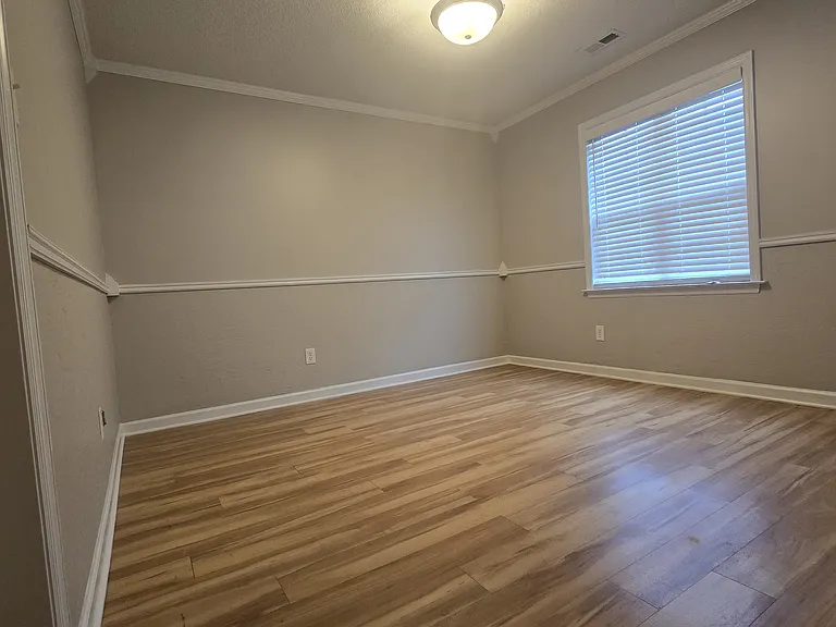 432 Spring Dr — Photo 6