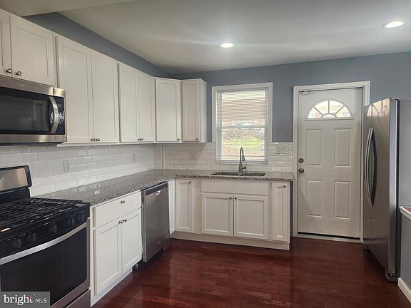 4th image of 702 Capitol Heights Blvd
