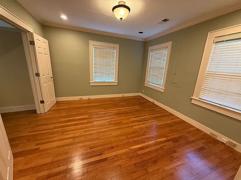 112 Cedar St — Photo 4