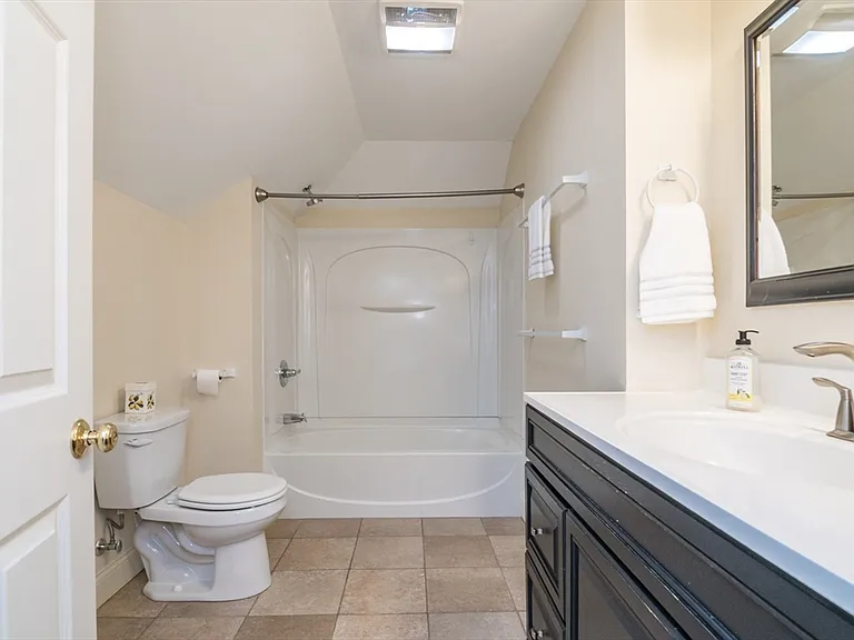 21 Lyman Rd #B — Photo 22