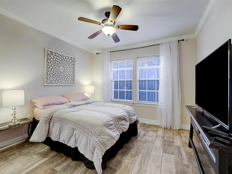9007 Beverlyhill St — Photo 15