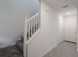 902 Bronzite St, Henderson, NV 89011