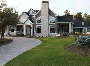 10521 S Dimple Dell Rd, Sandy, UT 84092