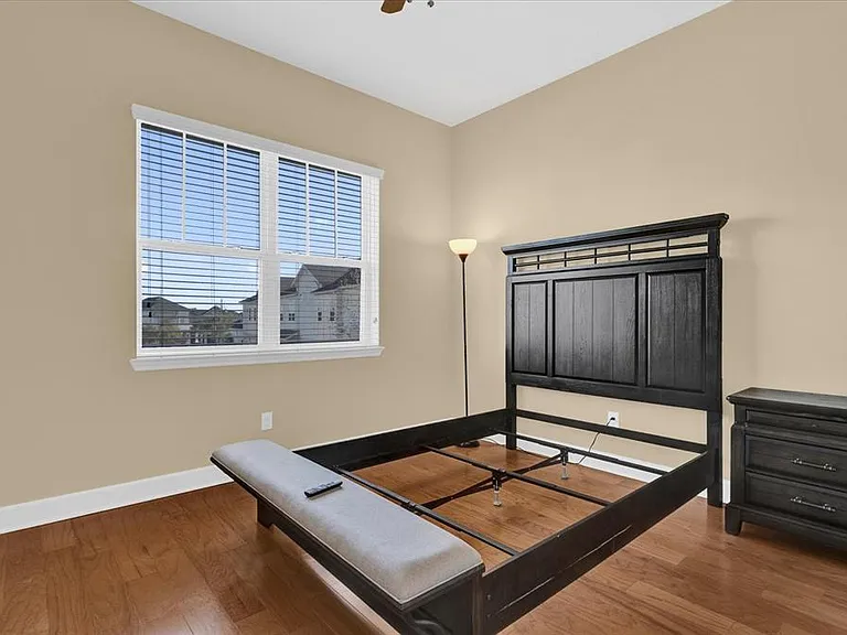 9219 Laureate Blvd — Photo 19