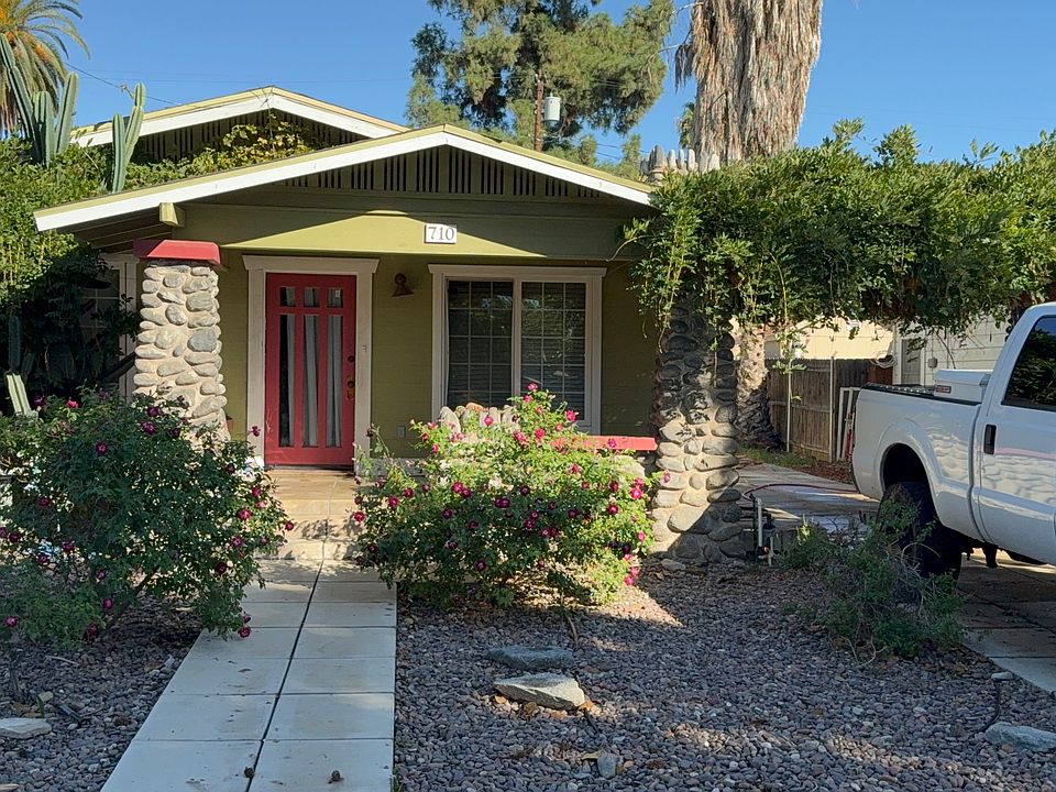 Low maintence yard front and back.