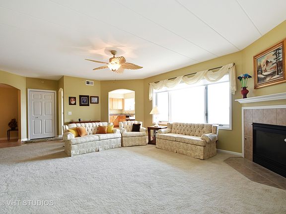 3rd image of 11131 Waters Edge Dr Unit 3B