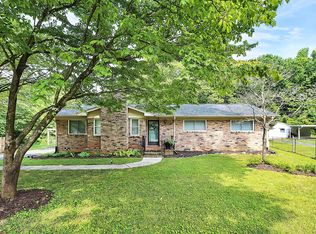 4818 Dogwood Pl, Charlotte, NC 28212