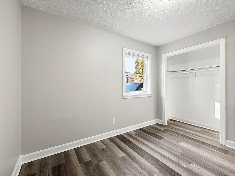 592 Cooper St SW #2 — Photo 15