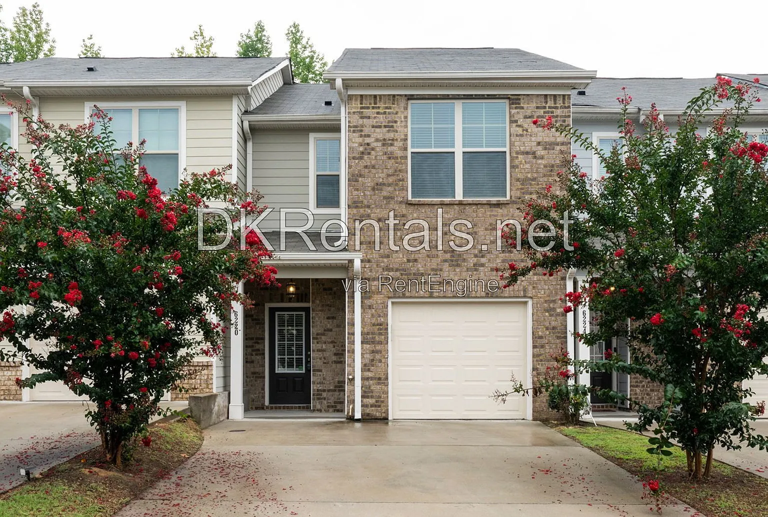 2 bed, 2.5 bath, 1300 sqft, $1,850 — Photo 1