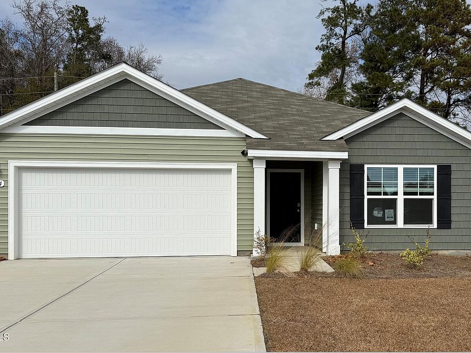 1st image of 124 Ashworth Drive