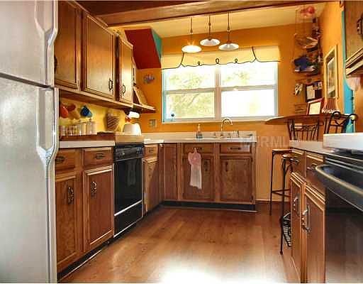 5th image of 1857 Hunt Ln