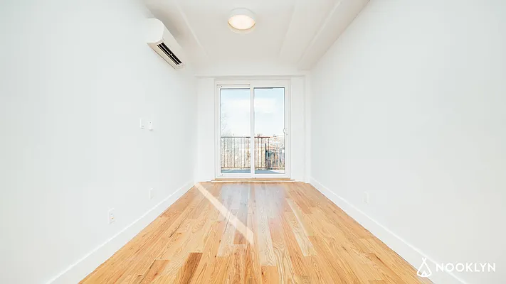 Rented by Nooklyn NYC LLC | media 19