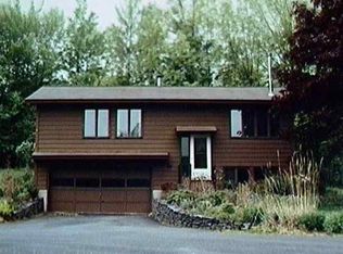 57 Oak Hill Rd, Sand Lake, NY 12153