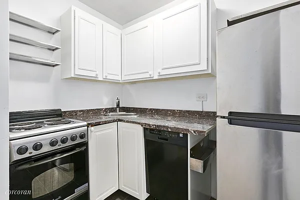 Rented by Corcoran | media 14