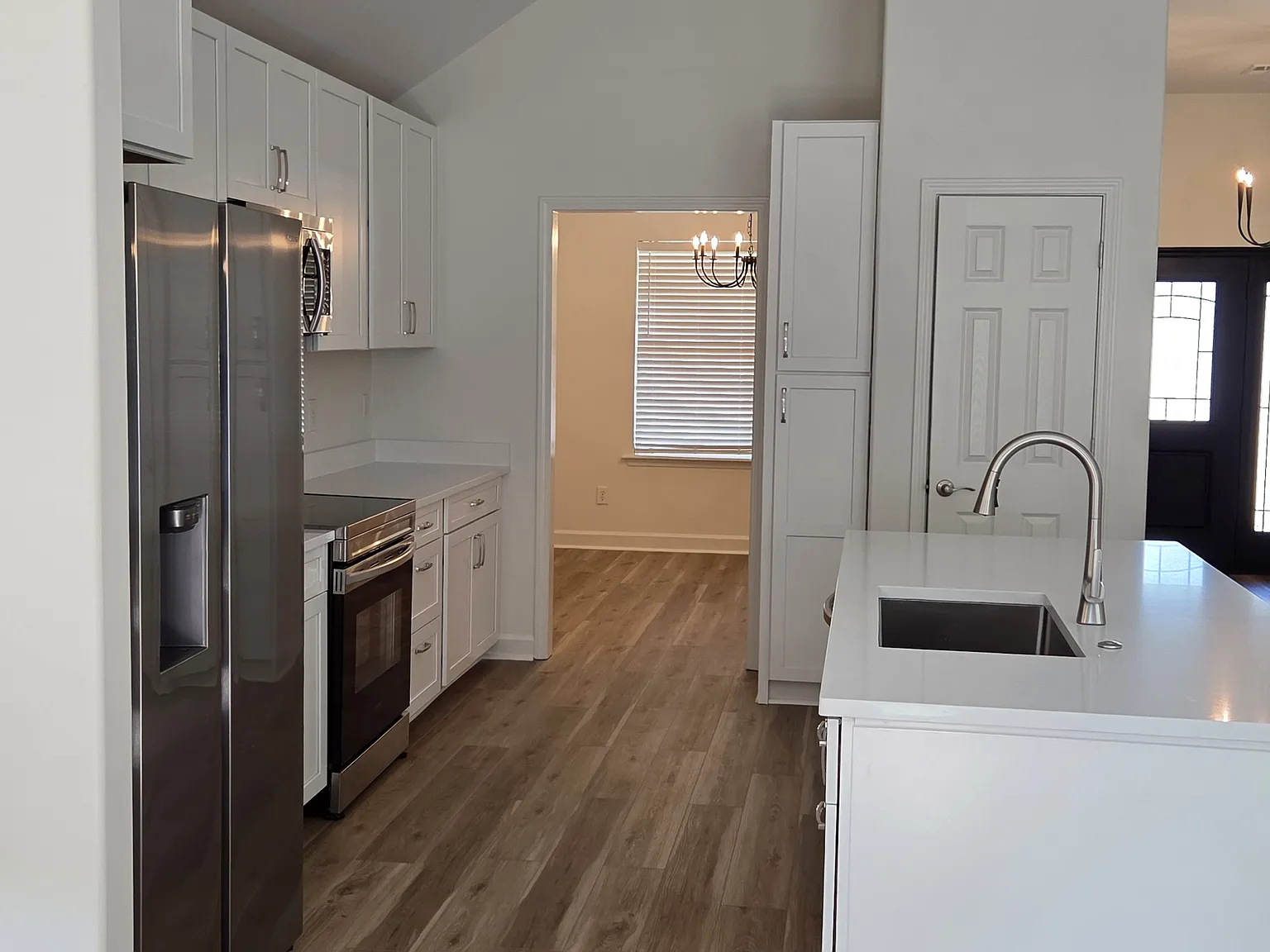4 bed, 1868 sqft, $2,650 — Photo 4
