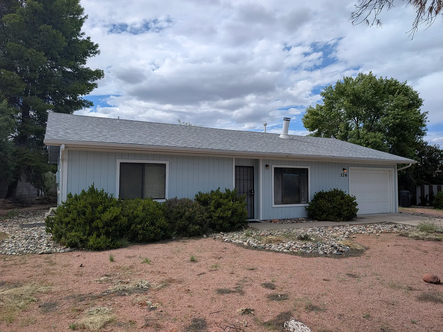 2 bed, 1122 sqft, $2,100 — Photo 1