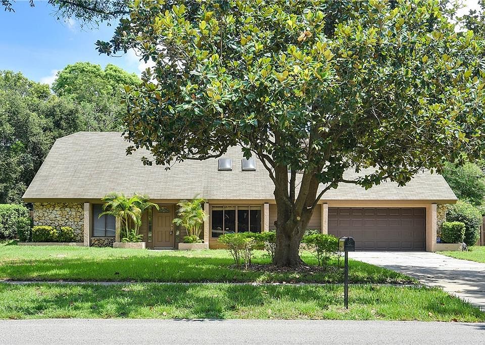 1st image of 4411 Winderlakes Dr