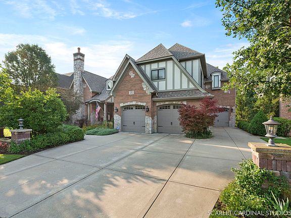 5th image of 32 Baker Ln