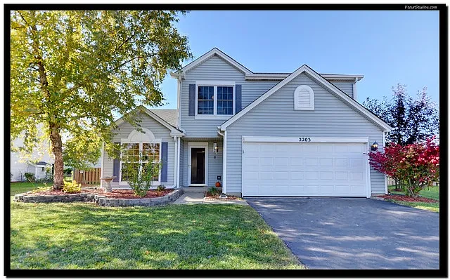 2203 Cedar Lakes Ct photo 1